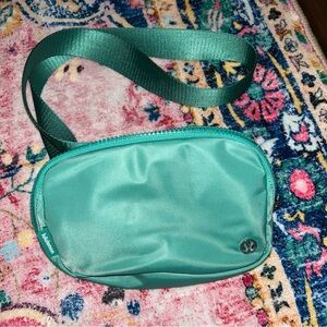 Lululemon Aqua Interior Bag